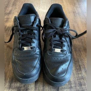 👟 Black Nike Air Force 1 👟